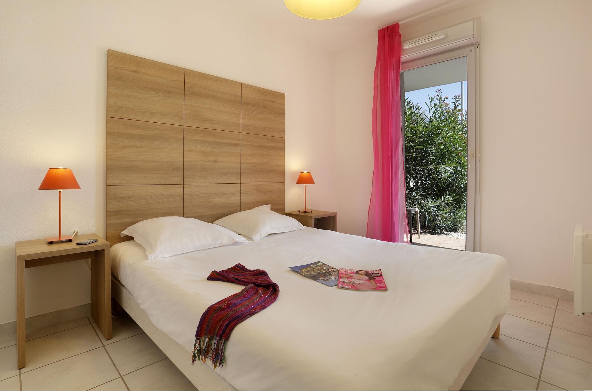 Vacanceole - Residence Cap Camargue เลอ โกร-ดู-รัว ภายนอก รูปภาพ