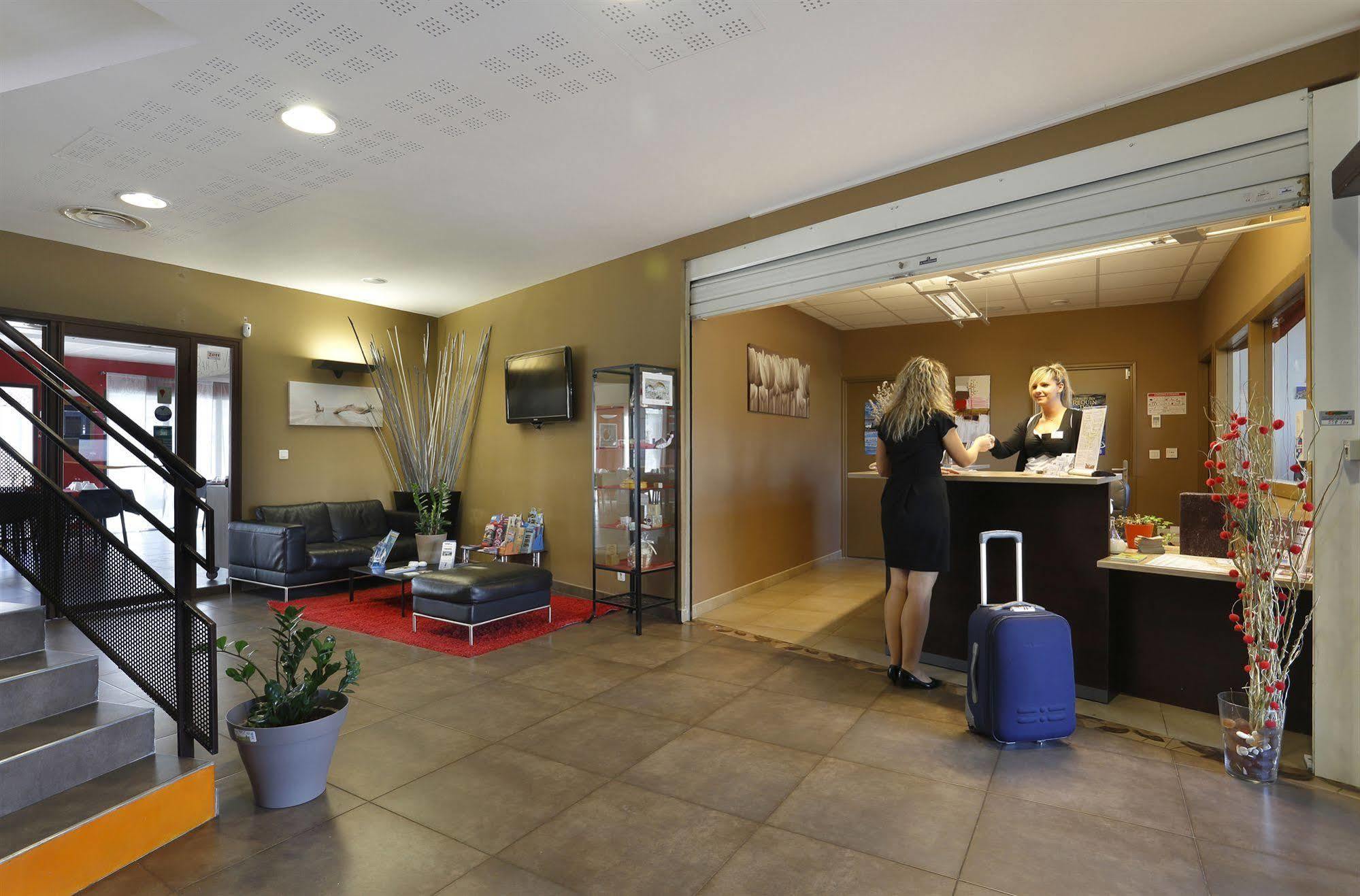 Vacanceole - Residence Cap Camargue เลอ โกร-ดู-รัว ภายนอก รูปภาพ