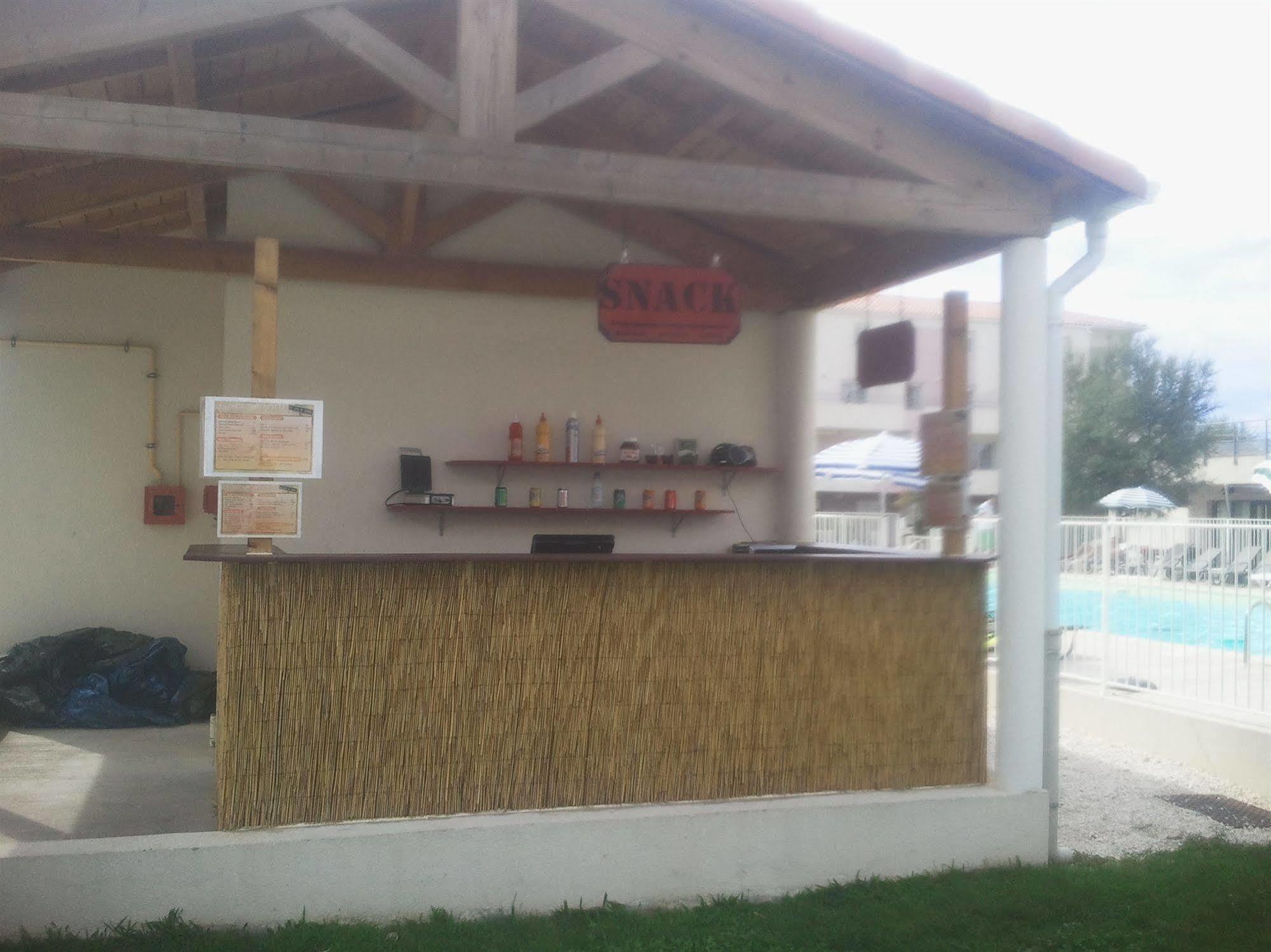 Vacanceole - Residence Cap Camargue เลอ โกร-ดู-รัว ภายนอก รูปภาพ
